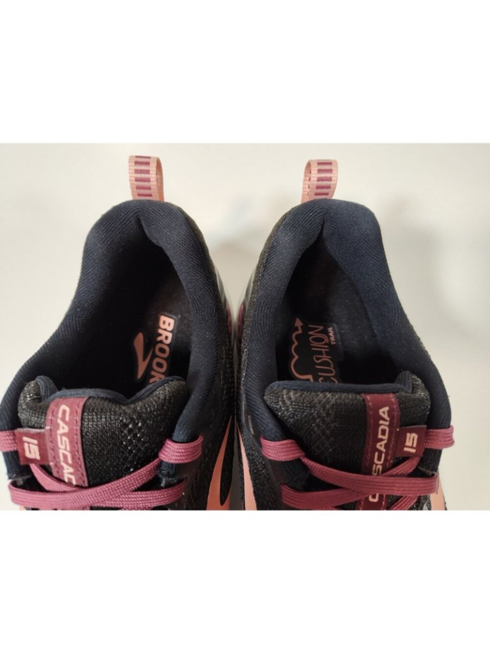 Brooks Cascadia 15 GTX Trail Running Shoes Women's 12 B Black Pink NWOB - Picture 8 of 9